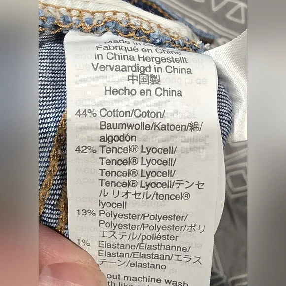 Madewell High Rise Cuffed Denim Shorts Size 27 - Picture 6 of 7